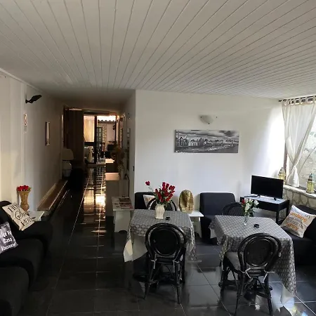 Guest house Dolce Carini